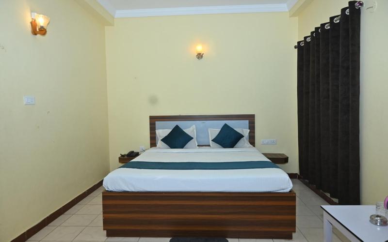 Hotel The Finch Puri Exterior foto